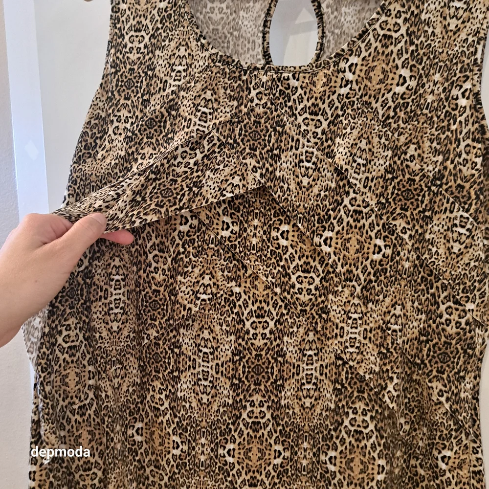Susan Lawrence sleeveless  Brown Patterned Blouse size L